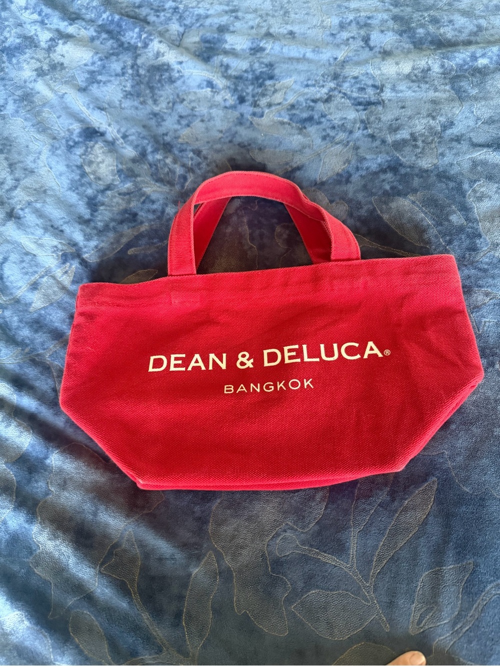 DEAN & Deluca
Bangkok Red Canvas Tote - Picture 7 of 7